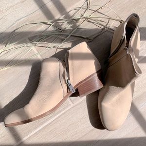 SAM EDELMAN Petty Sand Nude 9.5